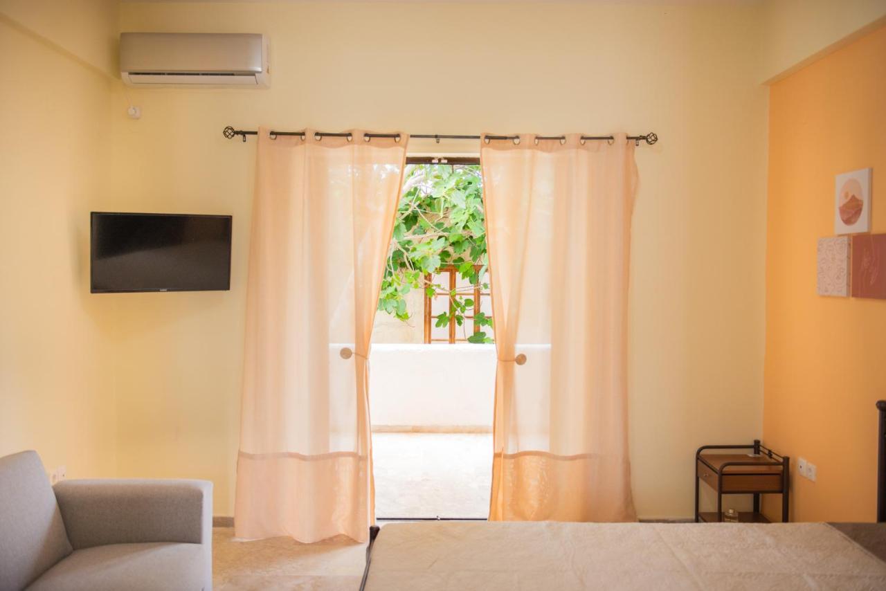 Aristotelis Apartments Vathi  Exterior photo